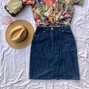 Vintage high waisted denim skirt